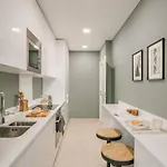 דירה Harlem - 2 Bedrooms & Office In Alvalade ליסבון