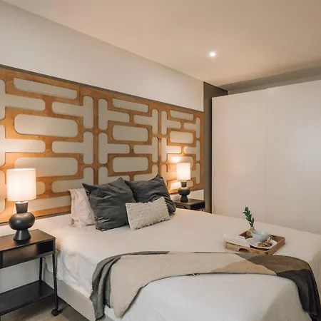 Harlem - 2 Bedrooms & Office In Alvalade * Лісабон