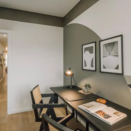 Harlem - 2 Bedrooms & Office In Alvalade Lägenhet Lisboa